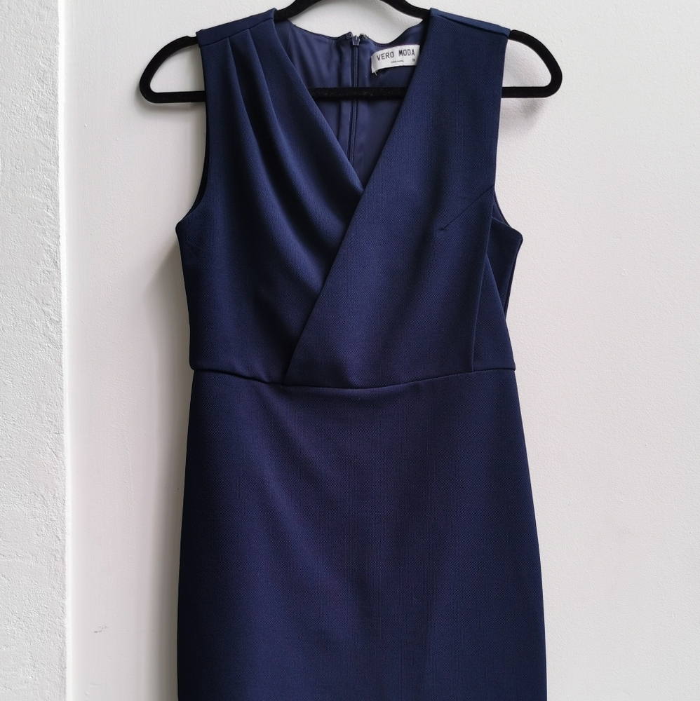 Véro Moda Navy Sheath Dress